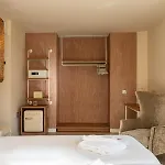 فندق Garden - Adults Only 4*