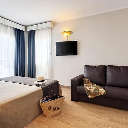 Garden - Adults Only 4* Кала-Мільор