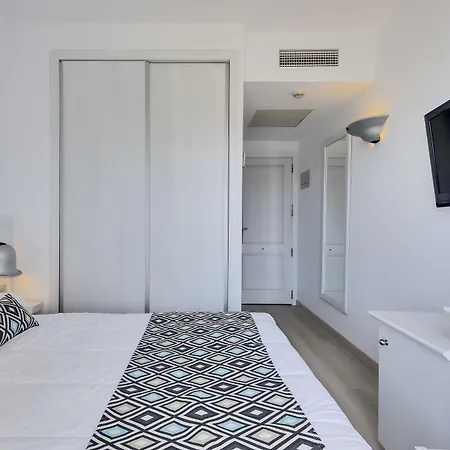 Garden - Adults Only 호텔 칼라 미요르