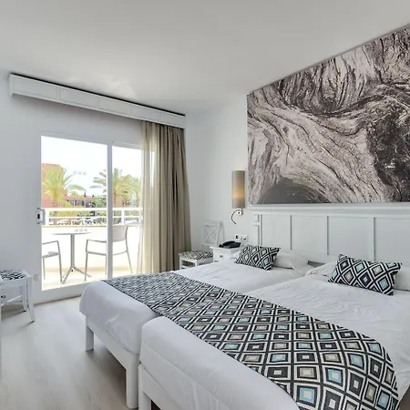 호텔 Garden - Adults Only 칼라 미요르