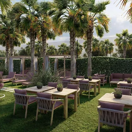 Garden - Adults Only 호텔 칼라 미요르